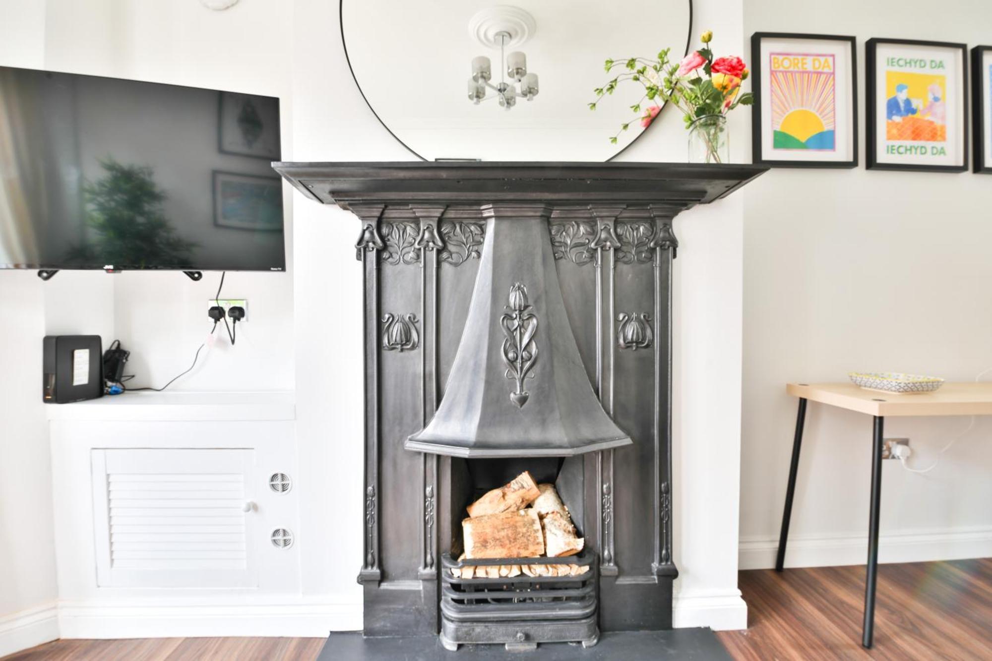 Fresh Cardiff Bay 2 Bedroom House- 3 Tv'S エクステリア 写真