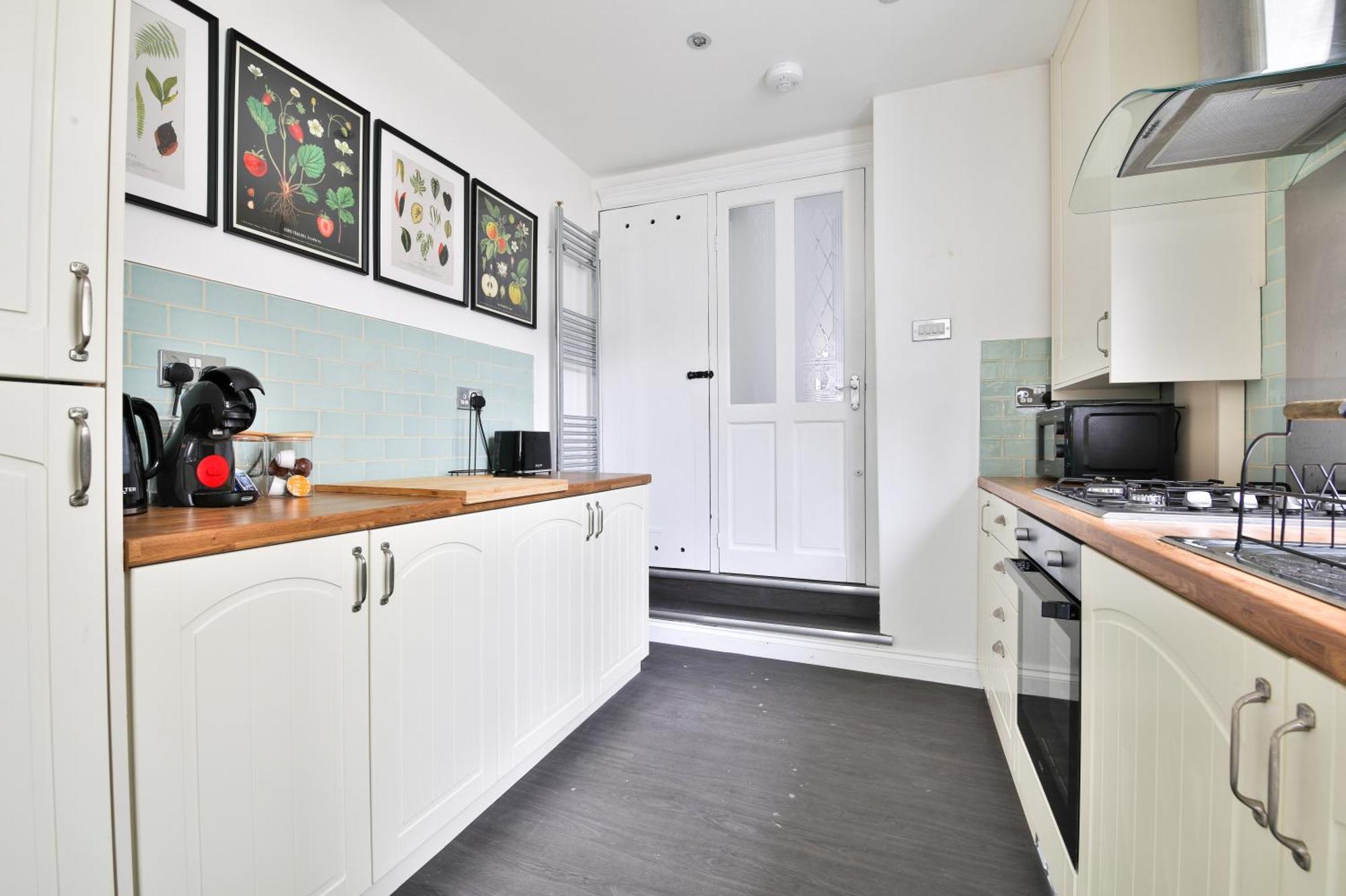 Fresh Cardiff Bay 2 Bedroom House- 3 Tv'S エクステリア 写真
