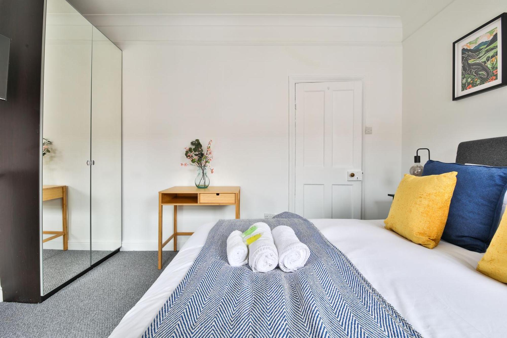Fresh Cardiff Bay 2 Bedroom House- 3 Tv'S エクステリア 写真