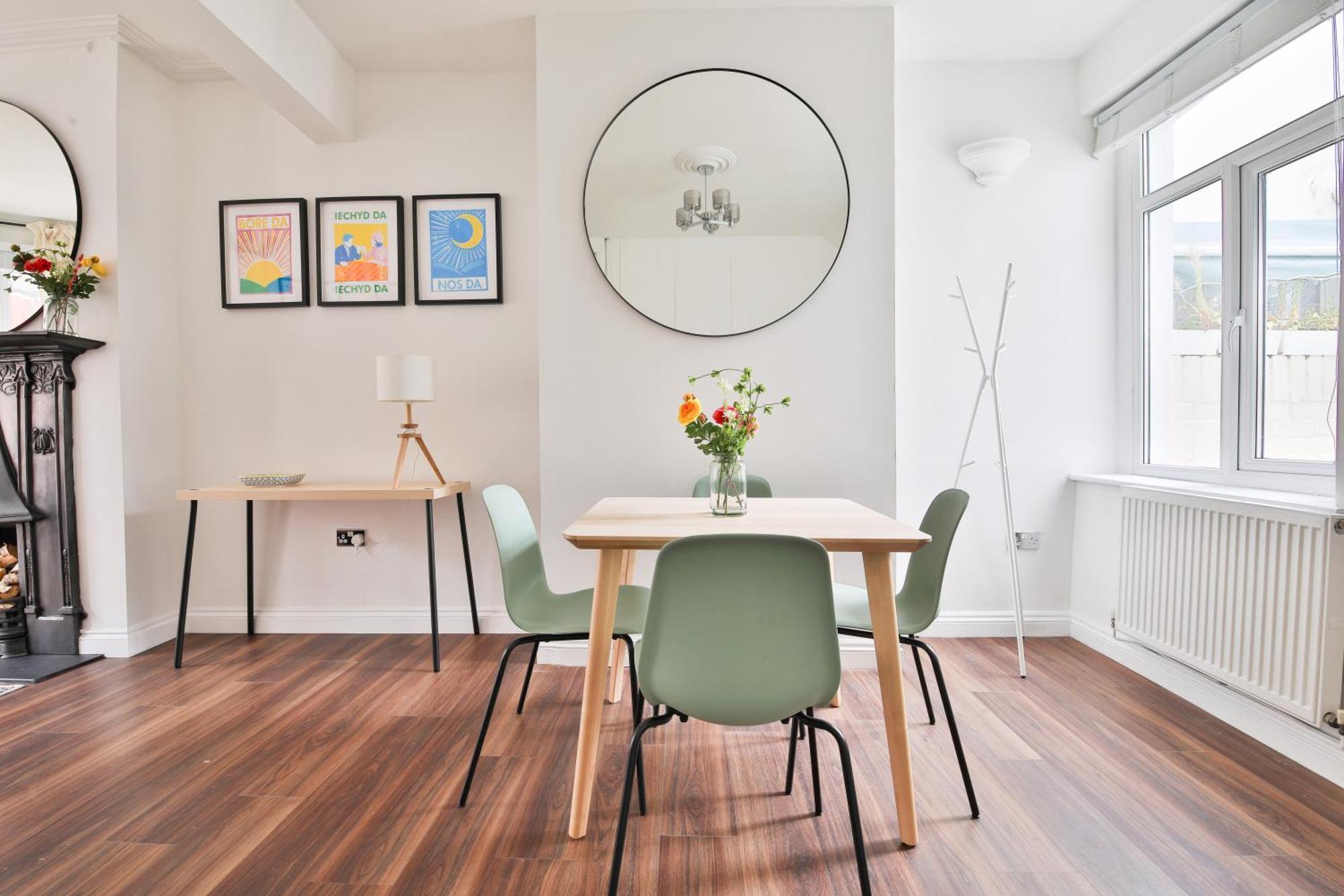 Fresh Cardiff Bay 2 Bedroom House- 3 Tv'S エクステリア 写真